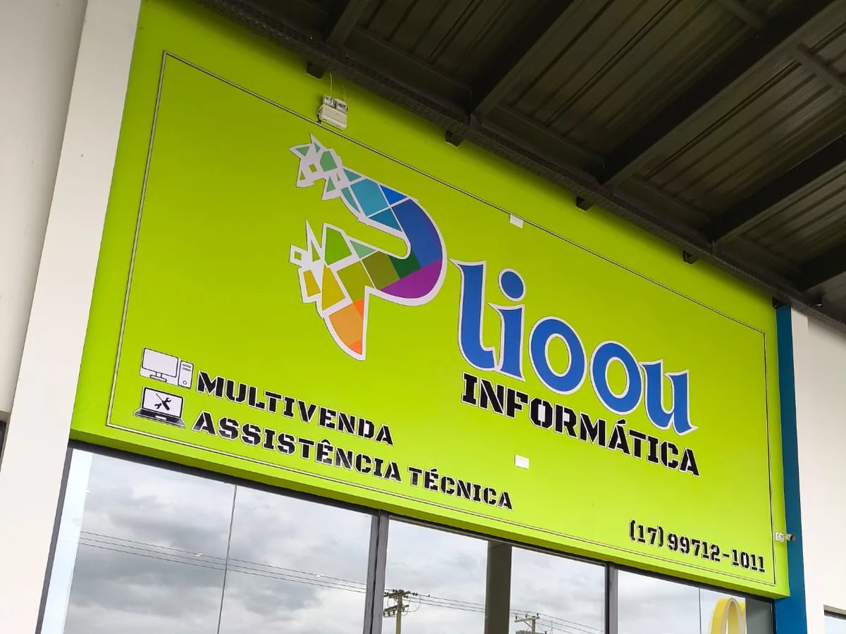 Fachada frontal da Plioou Informática na Galeria Atrium Boulevard